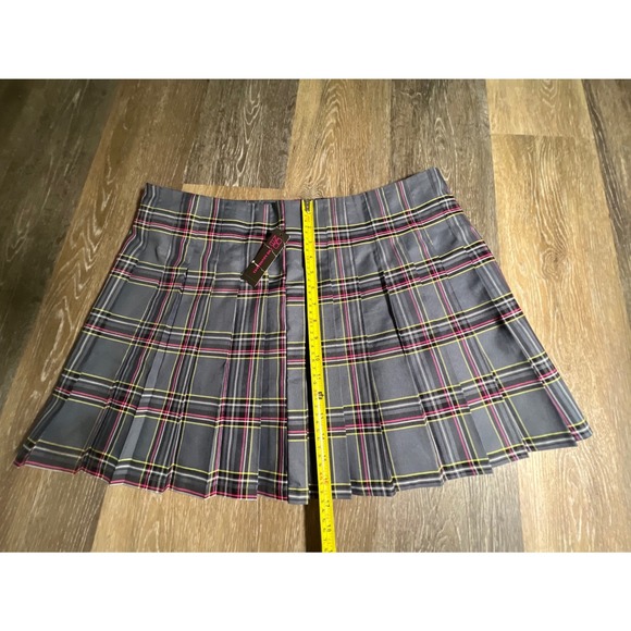 No Boundaries Pleated Skirt Women XXXL 21 Gray Plaid New Mini Schoolgirl Punk - Picture 3 of 5